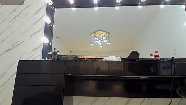 ElisabethMassey online show from 11-07-25, 01:59