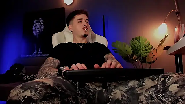 uptomatty online show from 02-04-26, 07:47