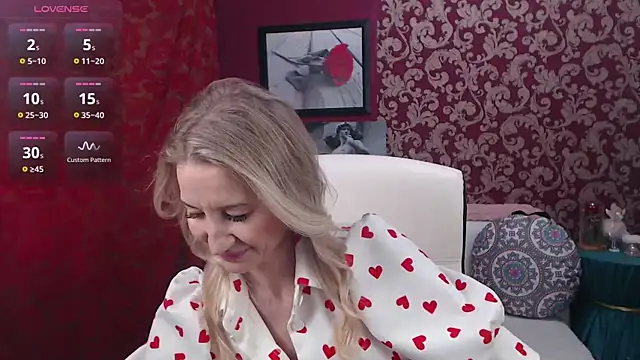 Snapshot of Sofia_Soul chatting on 03-03-25, 12:06 Sofia Soul online show from 03-03-25, 12:06