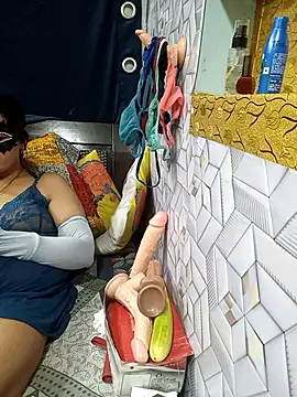 Snapshot of tina8th chatting on 07-18-26, 04:59 tina8th online show from 07-18-26, 04:59