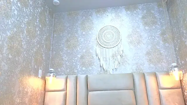 NahomiFireSex online show from 03-18-25, 06:17