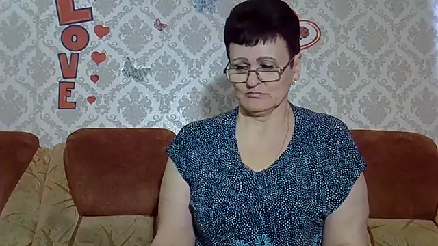 PaulaGolden online show from 10-31-25, 09:50