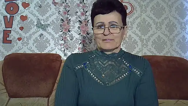 PaulaGolden online show from 04-09-26, 04:46