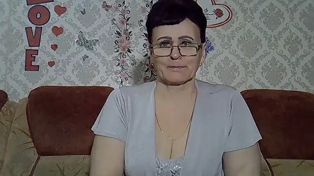 Snapshot of PaulaGolden chatting on 04-20-26, 07:37 PaulaGolden online show from 04-20-26, 07:37