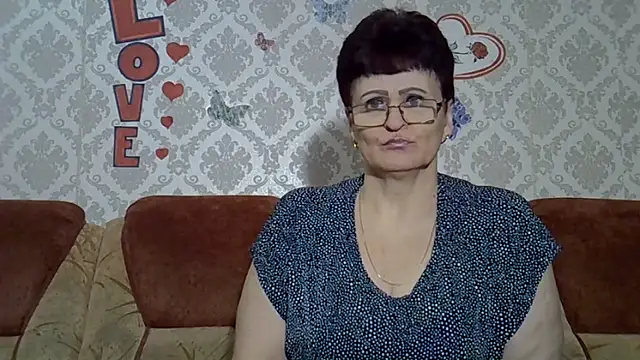 PaulaGolden online show from 12-14-25, 03:06