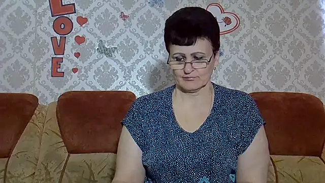 PaulaGolden online show from 10-18-25, 08:27