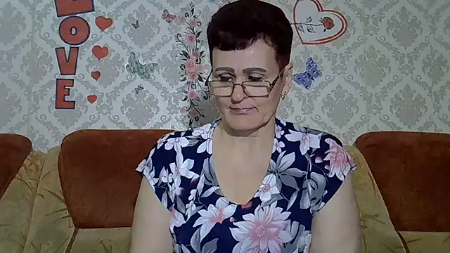Snapshot of PaulaGolden chatting on 05-21-26, 06:16 PaulaGolden online show from 05-21-26, 06:16