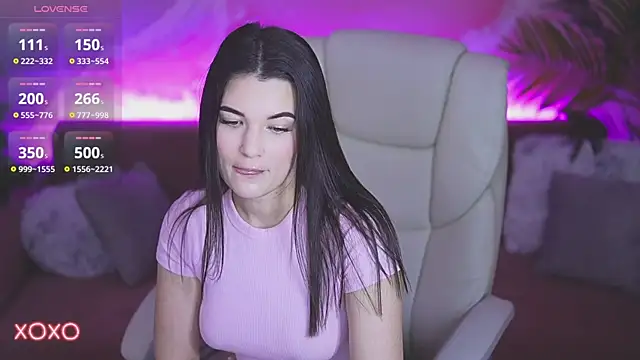 YourLolaBunny online show from 12-19-25, 02:30