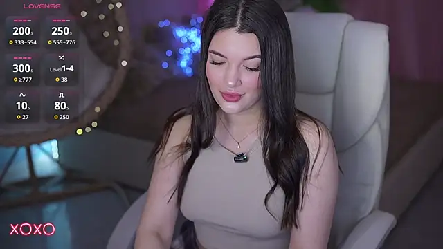 YourLolaBunny online show from 04-10-26, 06:20