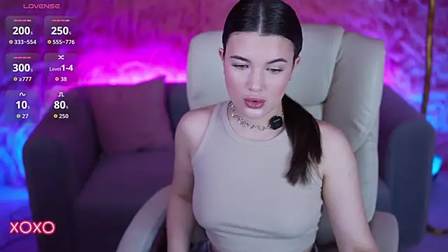 YourLolaBunny online show from 03-29-26, 06:26