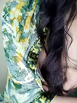 Snapshot of Fair-magic-woman chatting on 02-02-25, 07:46 Fair-magic-woman online show from 02-02-25, 07:46