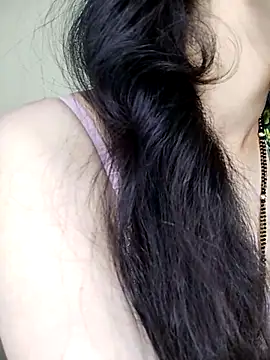 Snapshot of Fair-magic-woman chatting on 03-15-25, 08:04 Fair-magic-woman online show from 03-15-25, 08:04