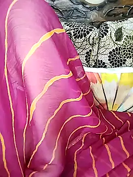 Snapshot of Fair-magic-woman chatting on 09-26-25, 07:10 Fair-magic-woman online show from 09-26-25, 07:10