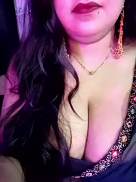 Snapshot of Suhanakhan00 chatting on 05-04-26, 09:45 Suhanakhan00 online show from 05-04-26, 09:45