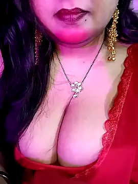 Snapshot of Suhanakhan00 chatting on 02-08-26, 10:02 Suhanakhan00 online show from 02-08-26, 10:02