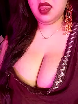 Snapshot of Suhanakhan00 chatting on 05-16-26, 10:36 Suhanakhan00 online show from 05-16-26, 10:36