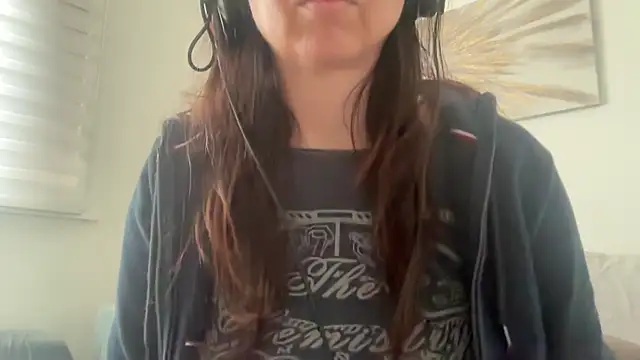 Snapshot of Serena_4you chatting on 05-19-26, 06:15 Serena 4you online show from 05-19-26, 06:15