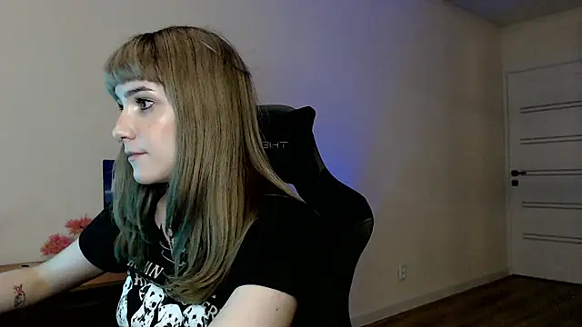 Princess Shy    online show from 03-11-25, 05:24