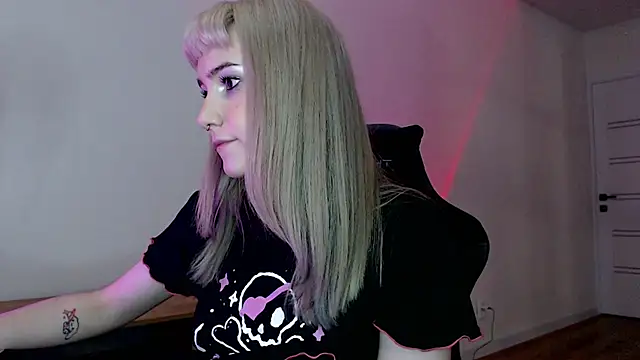 Princess Shy    online show from 02-25-25, 09:26