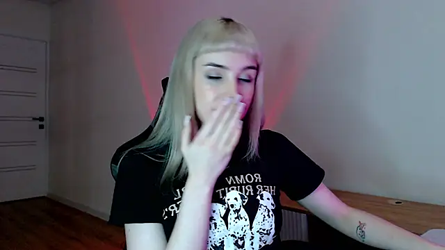 Princess Shy    online show from 02-19-25, 07:37