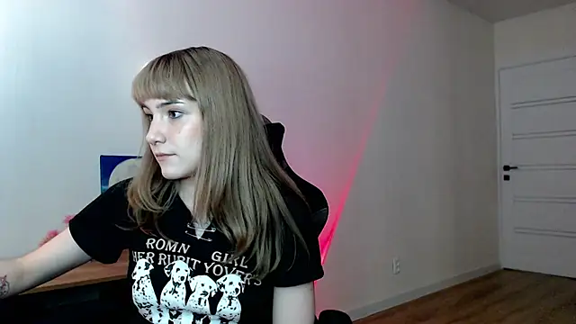 Princess Shy    online show from 03-19-25, 02:57