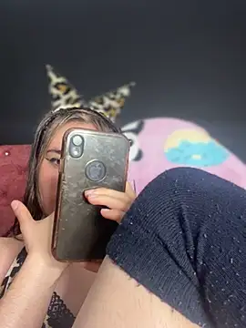 Sophie LS online show from 03-17-25, 04:19