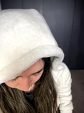 Sophie LS online show from 10-15-25, 07:55