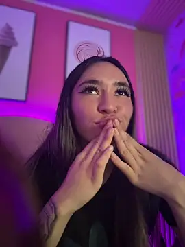 Sophie LS online show from 01-11-26, 02:13