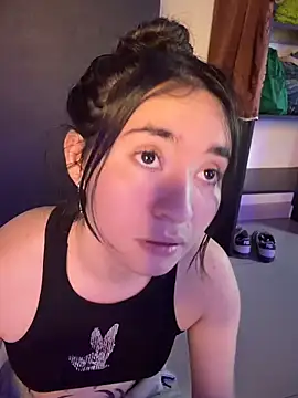 Sophie LS online show from 04-11-26, 01:46