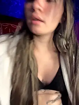 Sophie LS online show from 11-26-25, 04:56