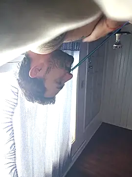 Snapshot of KAZADO_LIBERAL chatting on 09-30-25, 04:02 KAZADO LIBERAL online show from 09-30-25, 04:02