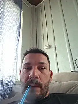 Snapshot of KAZADO_LIBERAL chatting on 10-18-25, 07:27 KAZADO LIBERAL online show from 10-18-25, 07:27