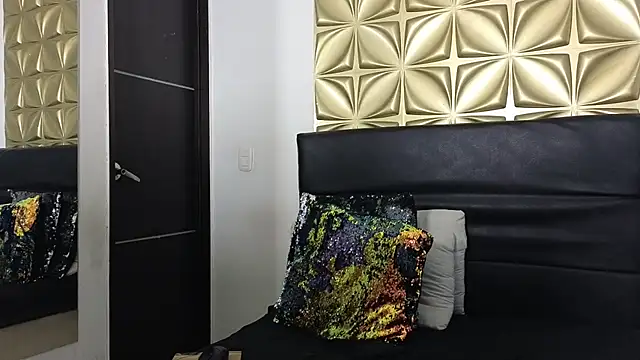 Snapshot of ANGEL__COOPER chatting on 03-14-25, 12:18 ANGEL COOPER online show from 03-14-25, 12:18