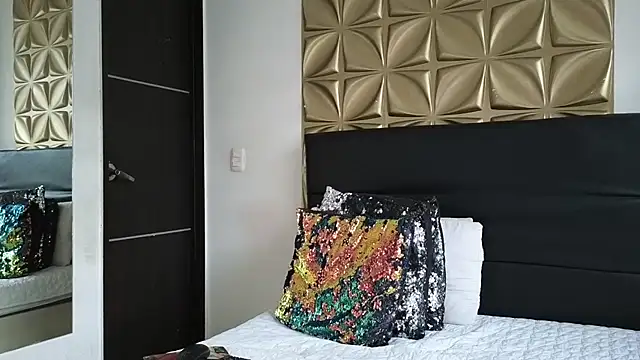 Snapshot of ANGEL__COOPER chatting on 03-22-25, 11:42 ANGEL COOPER online show from 03-22-25, 11:42