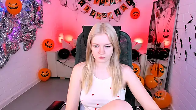 GraceGlamour online show from 10-23-25, 05:06