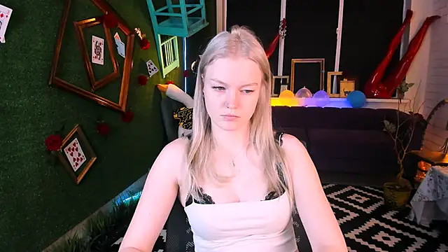 GraceGlamour online show from 10-16-25, 05:05