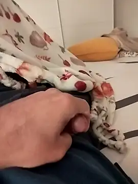 ptrz990 online show from 01-12-26, 04:47