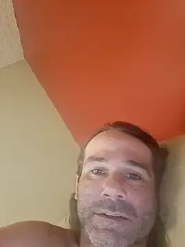 Snapshot of catalpaworm08 chatting on 05-31-26, 12:22 catalpaworm08 online show from 05-31-26, 12:22