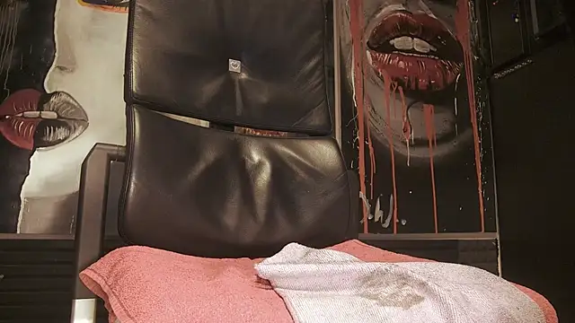 Snapshot of dani4334 chatting on 09-29-25, 07:52 dani4334 online show from 09-29-25, 07:52