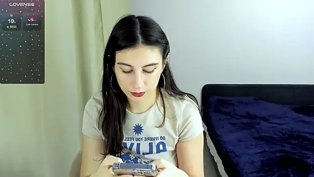 Snapshot of briannababy_ chatting on 01-17-25, 07:05 briannababy  online show from 01-17-25, 07:05