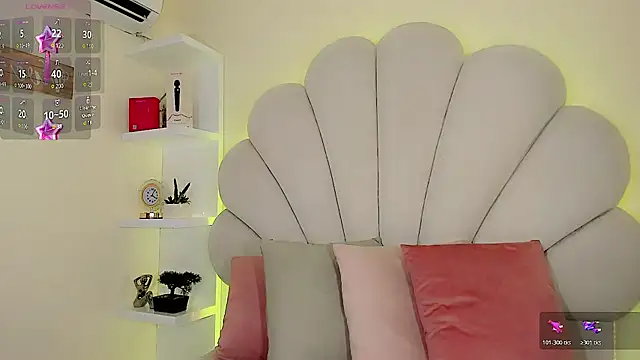Snapshot of CandyJoselyn chatting on 04-17-26, 01:25 CandyJoselyn online show from 04-17-26, 01:25