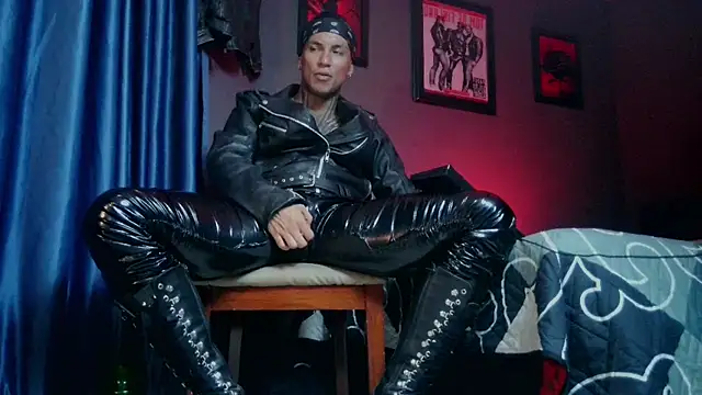 Leonnardo Jaramillo online show from 03-08-26, 02:04