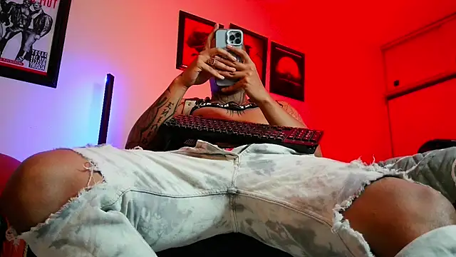 Leonnardo Jaramillo online show from 09-09-25, 10:41