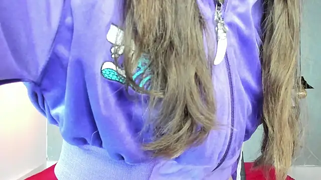 Snapshot of Valeria_roussi chatting on 12-29-24, 02:52 Valeria roussi online show from 12-29-24, 02:52