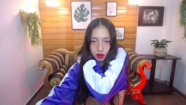 Snapshot of Valeria_roussi chatting on 02-17-25, 08:49 Valeria roussi online show from 02-17-25, 08:49