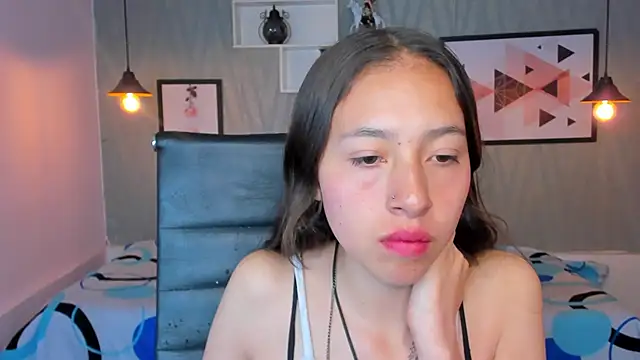 Snapshot of Valeria_roussi chatting on 12-18-24, 02:06 Valeria roussi online show from 12-18-24, 02:06