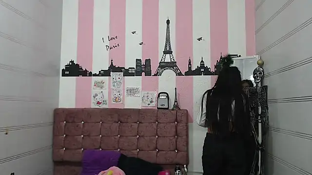 Snapshot of sara_caplerx chatting on 09-28-25, 01:18 sara caplerx online show from 09-28-25, 01:18