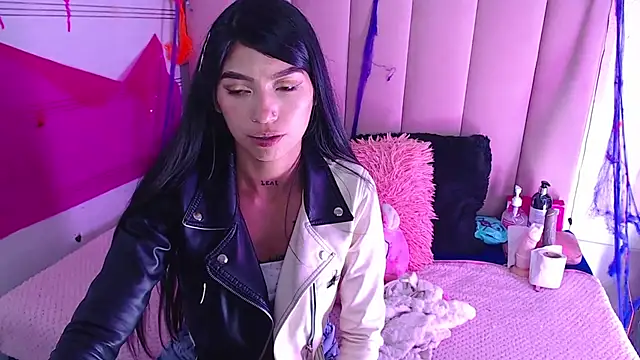 sara caplerx online show from 11-07-25, 07:07