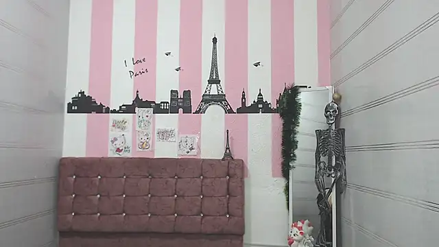Snapshot of sara_caplerx chatting on 09-26-25, 12:45 sara caplerx online show from 09-26-25, 12:45