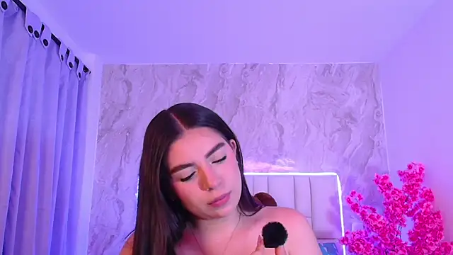Snapshot of IsabellaAnngel chatting on 05-22-26, 10:41 IsabellaAnngel online show from 05-22-26, 10:41